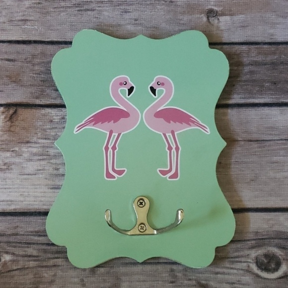 Summer Bundle 4 piece set 🦩🍍 - Picture 4 of 8